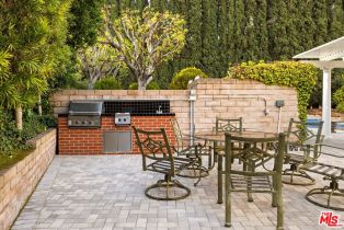 Single Family Residence, 16230 Meadowcrest rd, Sherman Oaks, CA 91403 - 15