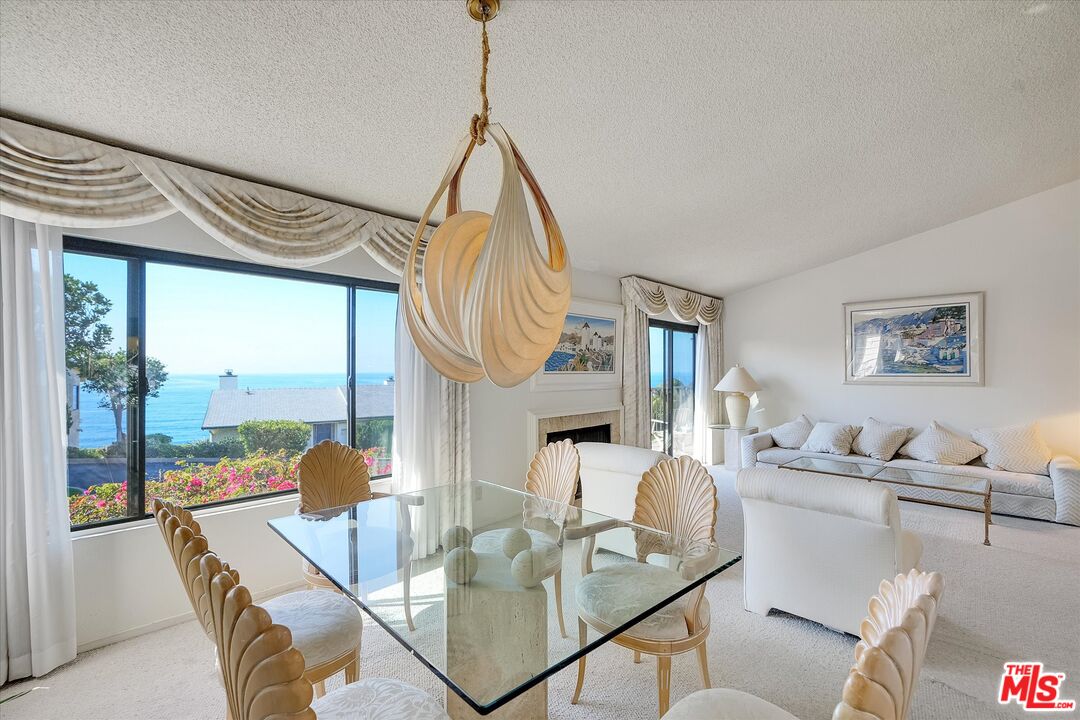 Condominium, 29701 Zuma Bay way, Malibu, CA 90265 - 1