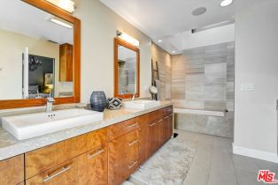 Single Family Residence, 4822 Queen Victoria rd, Woodland Hills, CA 91364 - 50