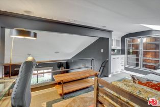 Single Family Residence, 4822 Queen Victoria rd, Woodland Hills, CA 91364 - 39