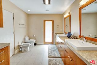 Single Family Residence, 4822 Queen Victoria rd, Woodland Hills, CA 91364 - 52