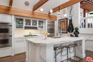 Single Family Residence, 133 Ocean Park blvd, Santa Monica, CA 90405 - 10