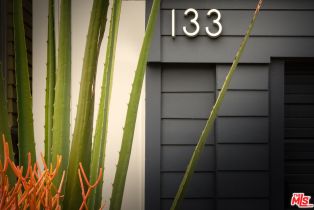 Single Family Residence, 133 Ocean Park blvd, Santa Monica, CA 90405 - 4