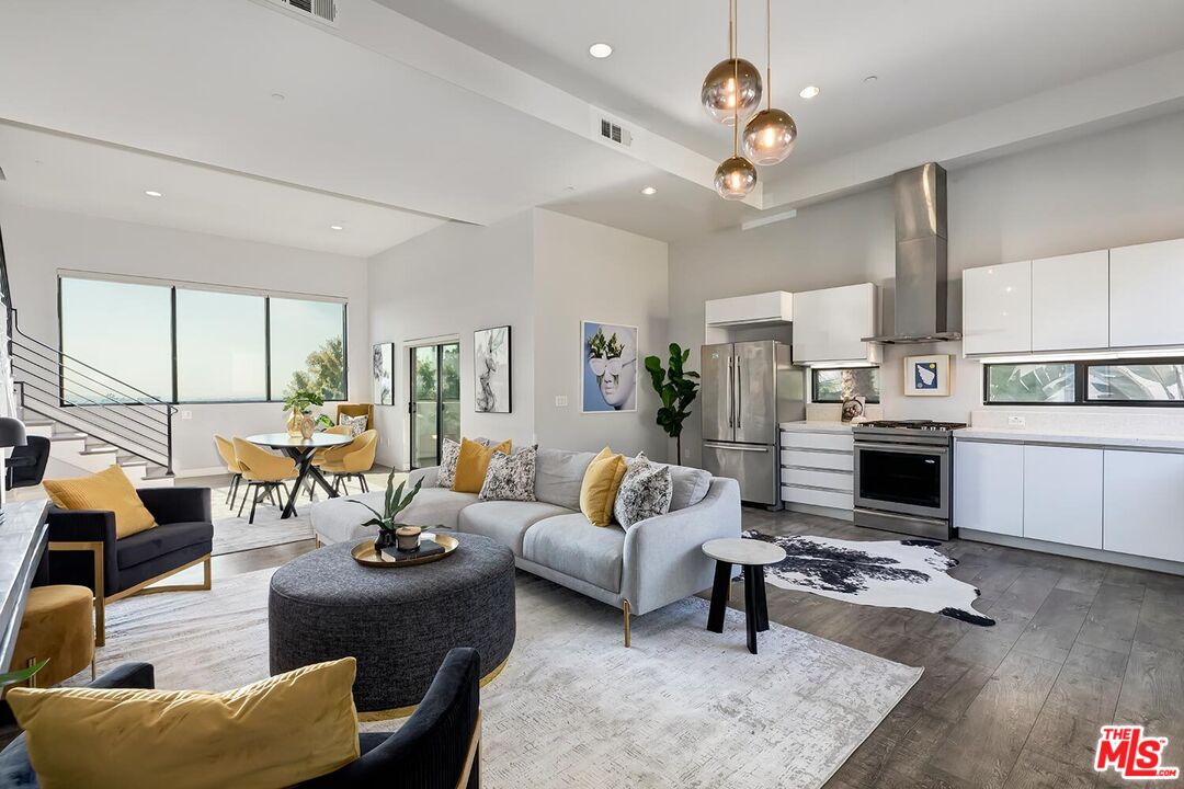 Condominium, 1223 Larrabee st, West Hollywood , CA 90069 - 1