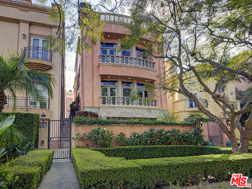 , 122 Channel Pointe mall, Marina Del Rey, CA 90292 - 1