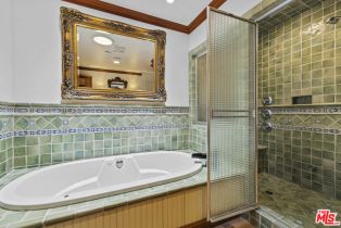 Single Family Residence, 22651 Calvert st, Woodland Hills, CA 91367 - 14