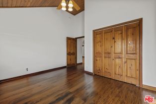 Single Family Residence, 22651 Calvert st, Woodland Hills, CA 91367 - 17