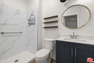 Single Family Residence, 22651 Calvert st, Woodland Hills, CA 91367 - 39