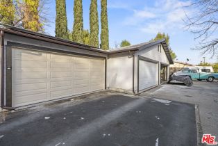 Single Family Residence, 22651 Calvert st, Woodland Hills, CA 91367 - 47
