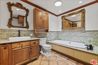 Single Family Residence, 22651 Calvert st, Woodland Hills, CA 91367 - 13