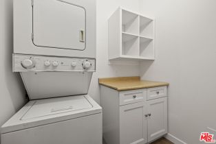 Single Family Residence, 22651 Calvert st, Woodland Hills, CA 91367 - 38