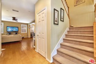 Single Family Residence, 409 Spring Park rd, Camarillo, CA 93012 - 4