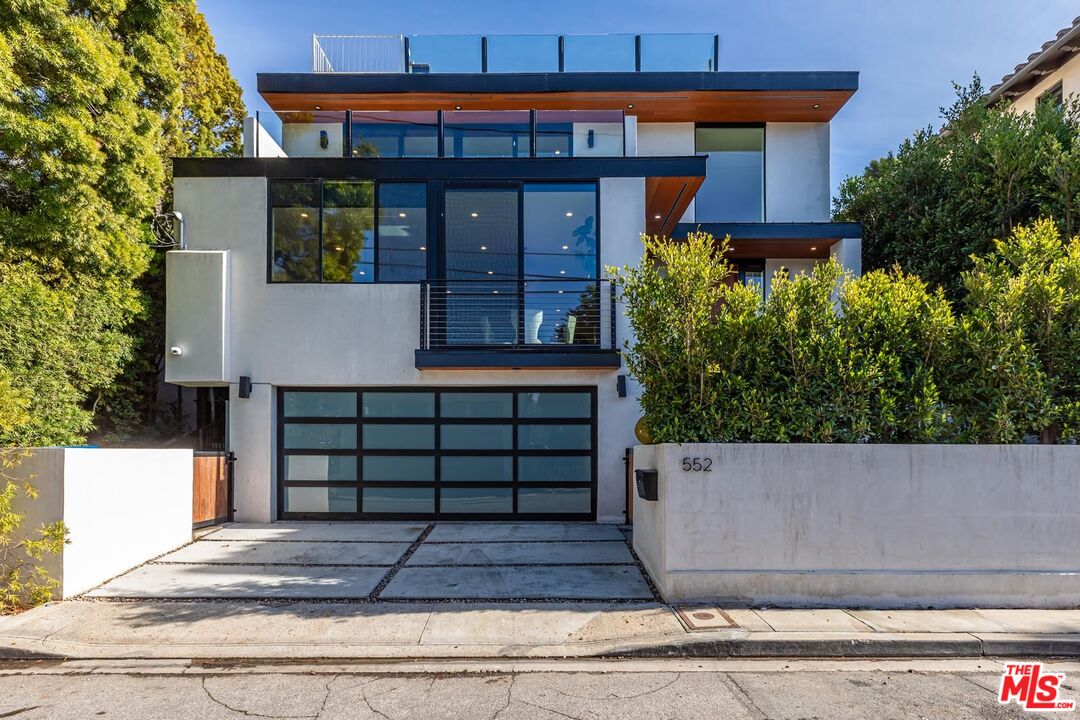 Single Family Residence, 552 Stassi ln, Santa Monica, CA 90402 - 1
