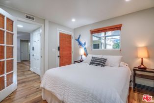 Single Family Residence, 815 3rd st, Santa Monica, CA 90403 - 47
