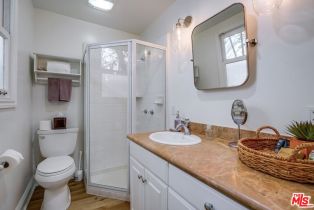 Single Family Residence, 815 3rd st, Santa Monica, CA 90403 - 14