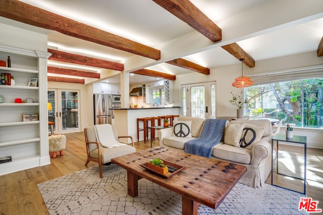 Single Family Residence, 815 3rd st, Santa Monica, CA 90403 - 1