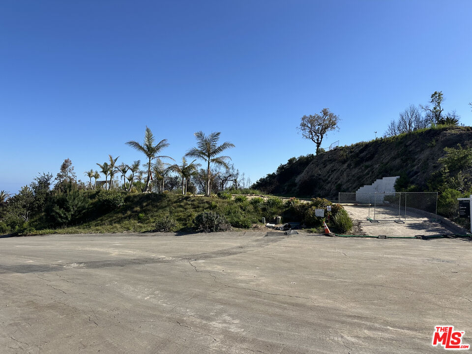 , 23472 Moon Shadows dr, Malibu, CA 90265 - 1