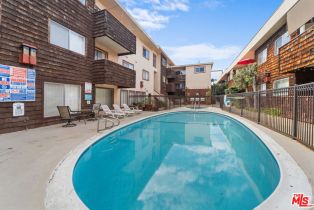 Condominium, 5414 Newcastle ave, Encino, CA 91316 - 13