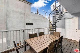 Residential Income, 3115 Strongs dr, Venice, CA 90292 - 12