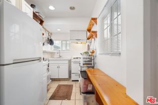 Single Family Residence, 1309 Cabrillo ave, Venice, CA 90291 - 9