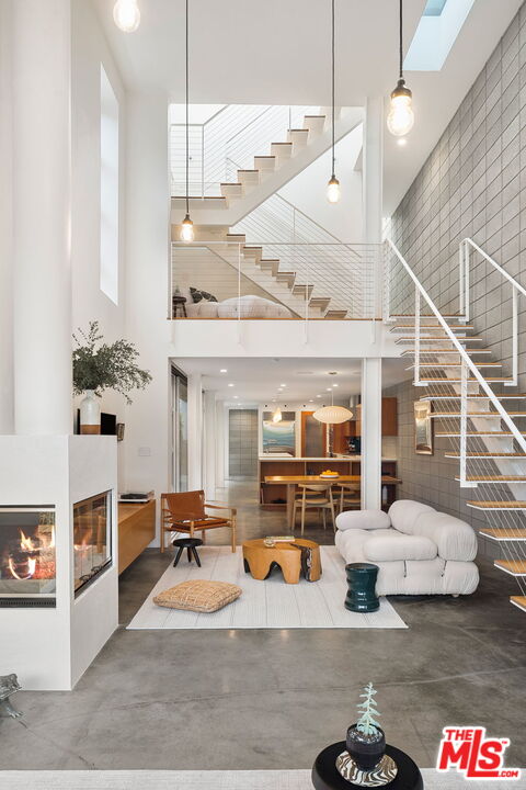 Single Family Residence, 544 Broadway st, Venice, CA 90291 - 1