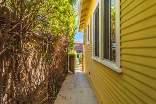 Residential Income, 3017 Colorado ave, Santa Monica, CA 90404 - 8