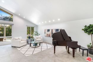 Single Family Residence, 3585 Alana dr, Sherman Oaks, CA 91403 - 7