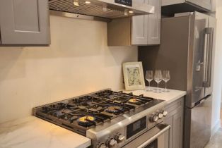 Single Family Residence, 15101 Killion, Sherman Oaks, CA 91411 - 4