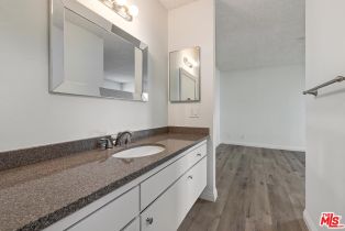 Condominium, 23677 Park Capri, Calabasas, CA 91302 - 29