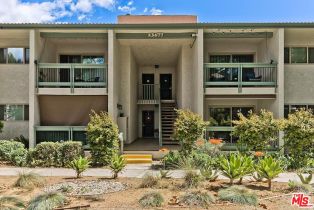 Condominium, 23677 Park Capri, Calabasas, CA 91302 - 2