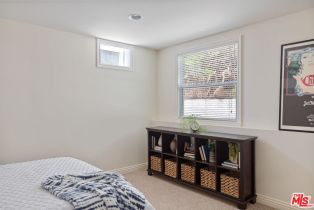 Single Family Residence, 210 Naomi st, Burbank, CA 91505 - 43