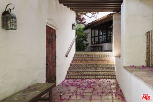 Single Family Residence, 659 Channel rd, Santa Monica, CA 90402 - 2