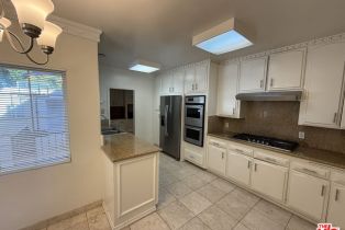 , 232 Maple dr, Beverly Hills, CA 90212 - 10