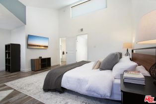 , 18755 Hatteras st, Tarzana, CA 91356 - 18