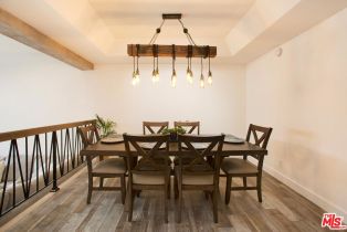 , 18755 Hatteras st, Tarzana, CA 91356 - 5