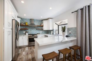 , 18755 Hatteras st, Tarzana, CA 91356 - 9