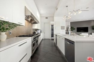 , 2666 Hutton dr, Beverly Hills, CA 90210 - 7