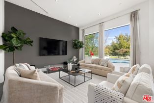 , 2666 Hutton dr, Beverly Hills, CA 90210 - 5