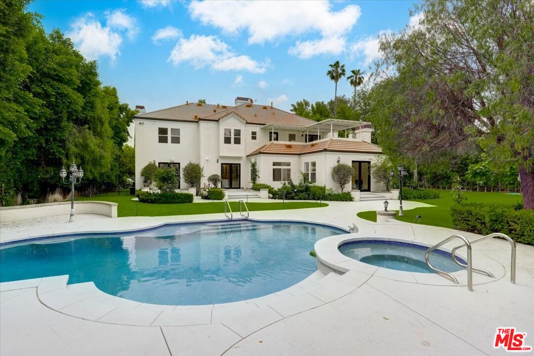 Single Family Residence, 5435 Donna ave, Tarzana, CA 91356 - 1