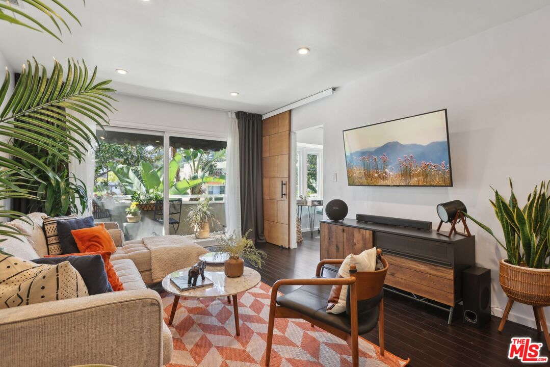 Condominium, 1330 Crescent Heights blvd, West Hollywood , CA 90046 - 1