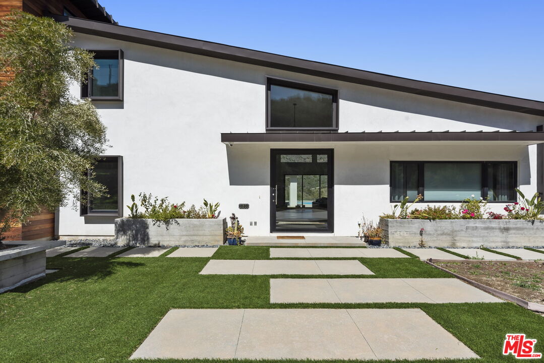 Single Family Residence, 31830 Lobo Canyon, Agoura Hills, CA 91301 - 1