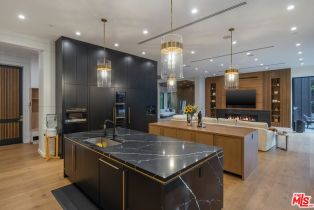 Single Family Residence, 4565 Encino ave, Encino, CA 91316 - 9