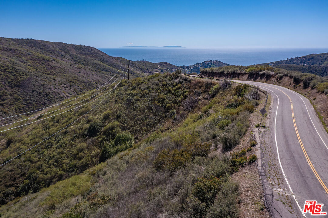 , 2559 Latigo Canyon rd, Malibu, CA 90265 - 1