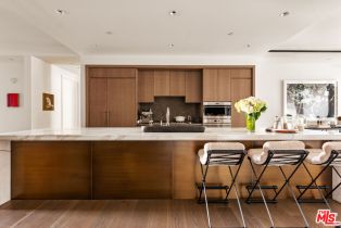 Condominium, 8420 Sunset blvd, West Hollywood , CA 90069 - 6