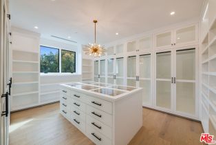 Single Family Residence, 15907 Valley Vista blvd, Encino, CA 91436 - 31