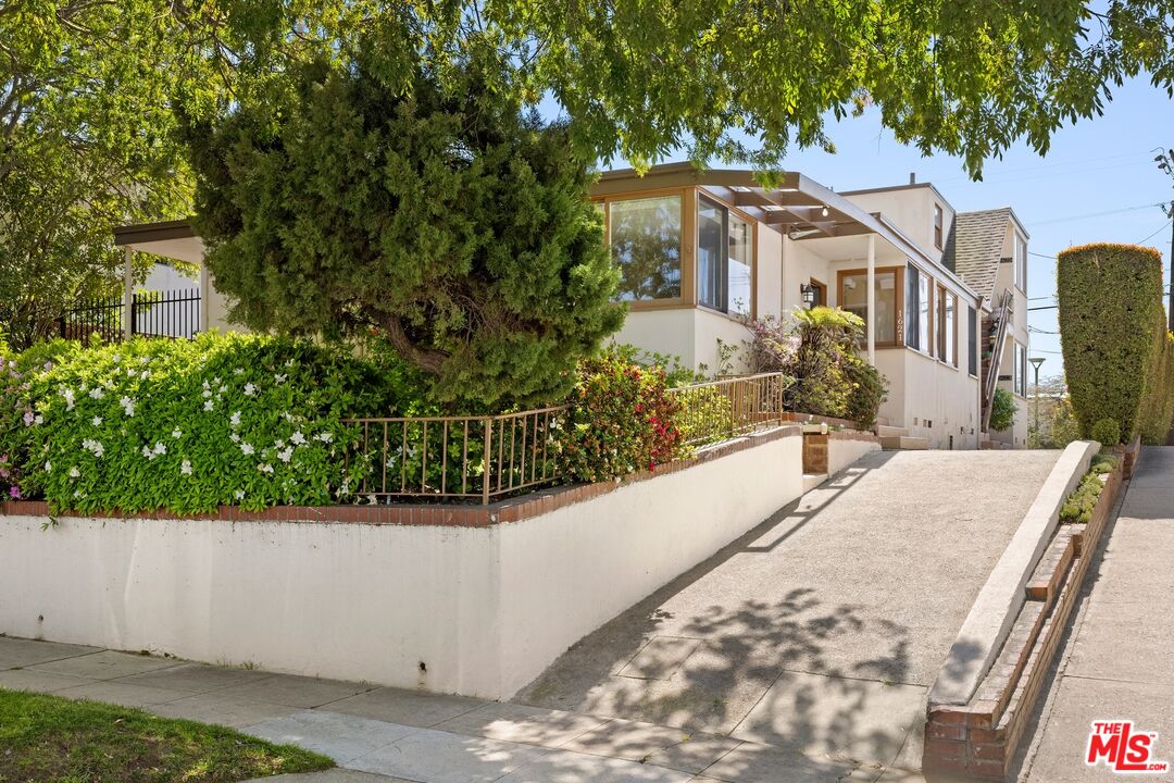 Residential Income, 1621 Manning ave, Westwood, CA 90024 - 1