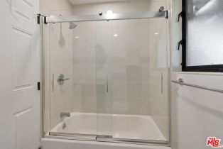 Single Family Residence, 2170 Linnington ave, Westwood, CA 90025 - 11