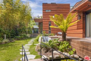 Single Family Residence, 345 Channel rd, Santa Monica, CA 90402 - 27