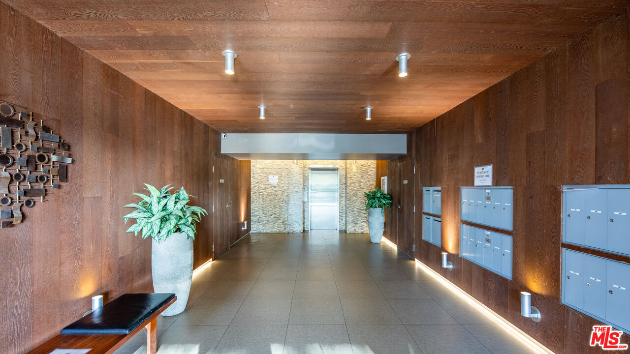 , 1818 Thayer ave, Westwood, CA 90025 - 1