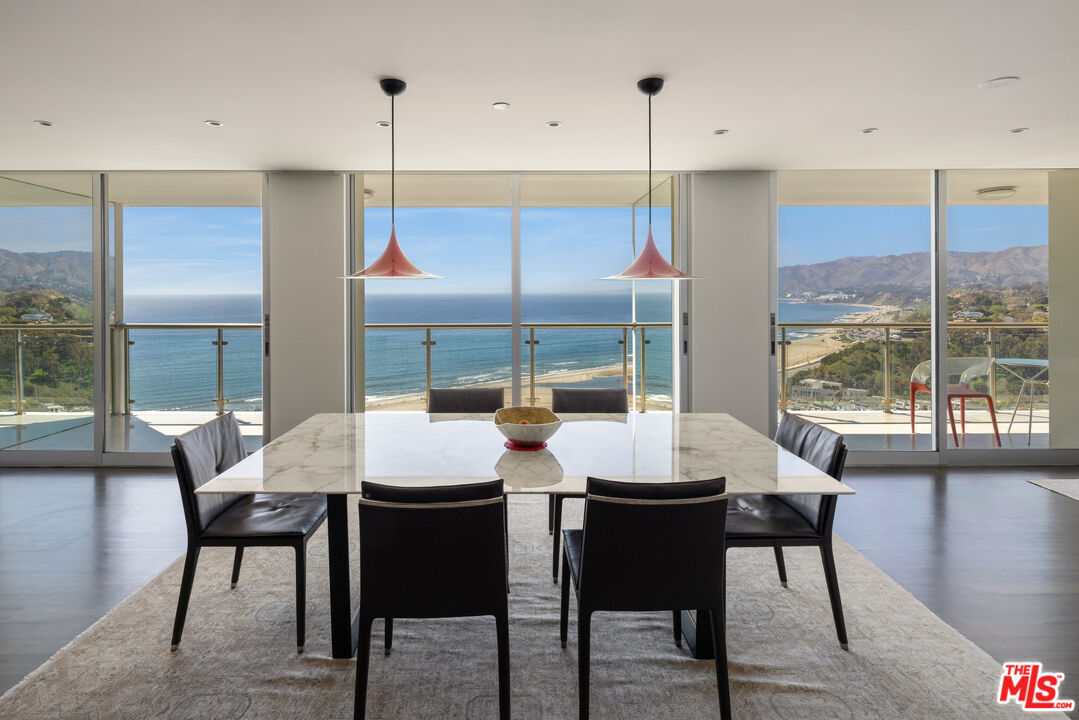 Condominium, 201 Ocean ave, Santa Monica, CA 90402 - 1